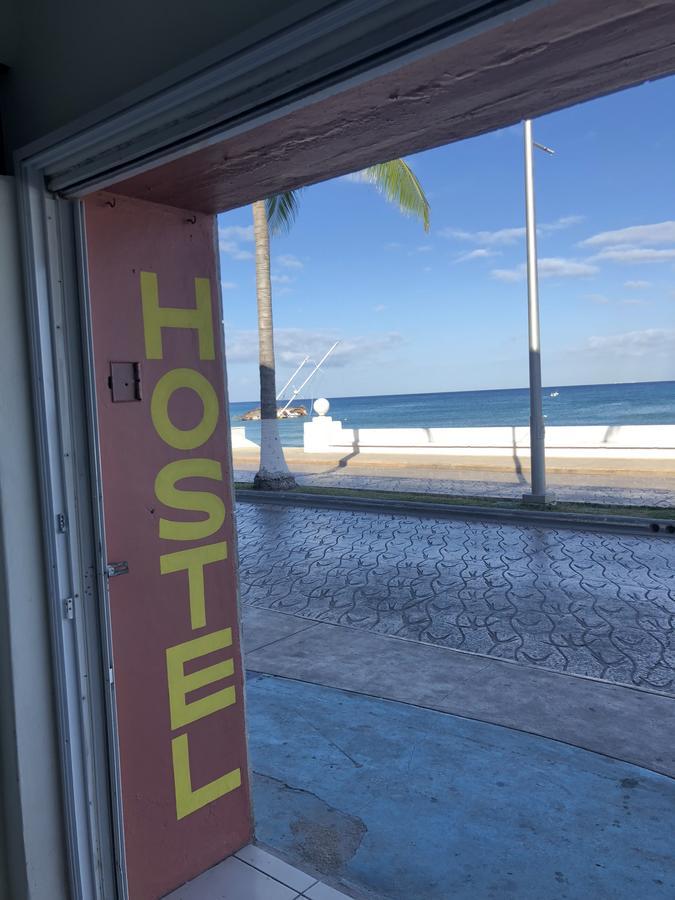 Hostel Frente Al Mar Tropico 20º Косумел Екстериор снимка
