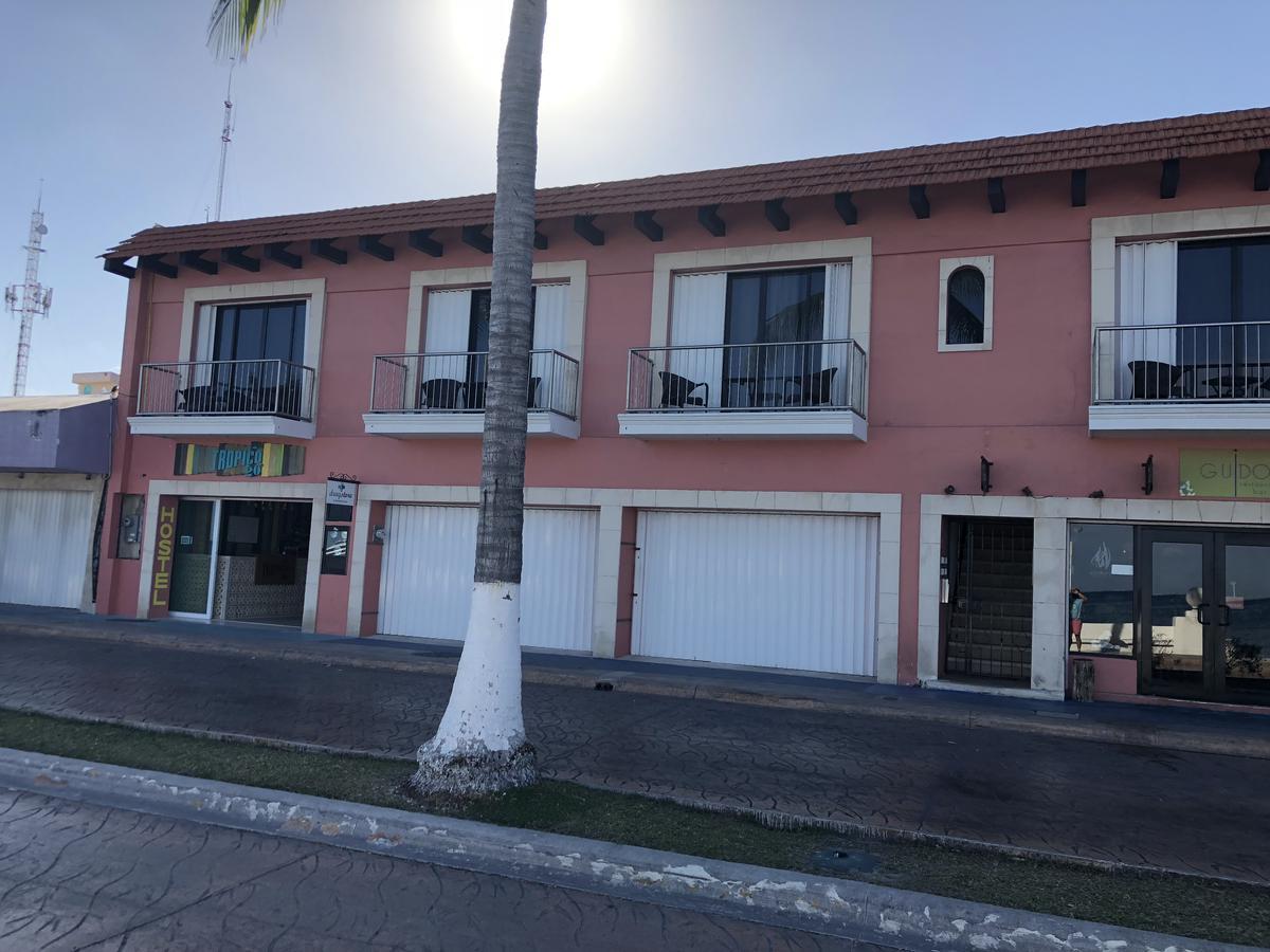Hostel Frente Al Mar Tropico 20º Косумел Екстериор снимка